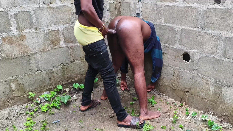 Dickass3x: Sbattendo quel culo procace a pecorina