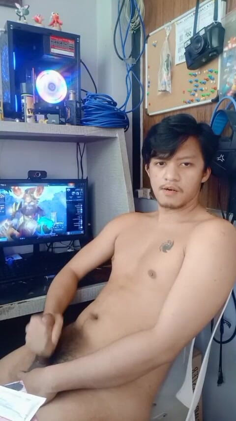 Rent A Gay Productions: 핫한 피노이 소년 맛 직접 맛보기