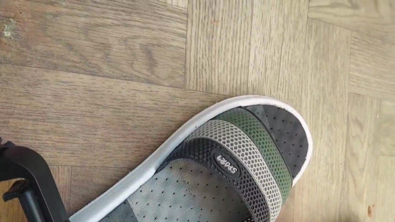 Kitty_Cross: Twirling in paha Highs