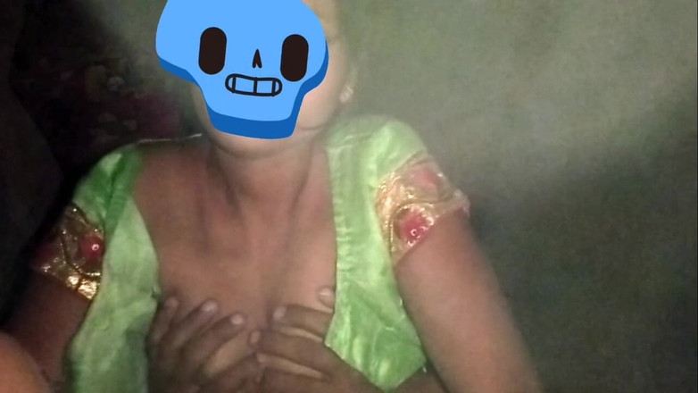 hotsimran70: Dorf bhabhi dicke möpse hart gefickt ganze nacht