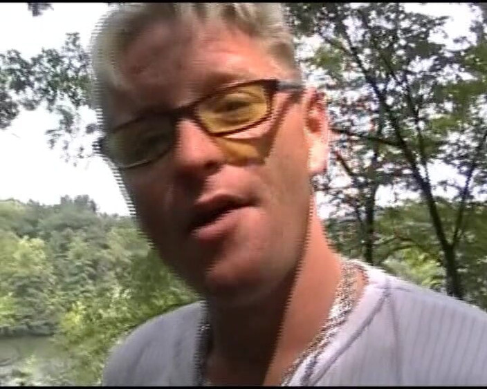 Deutsche Madchen: Zwei süße deutsche schätzchen spielen zusammen in der session im...