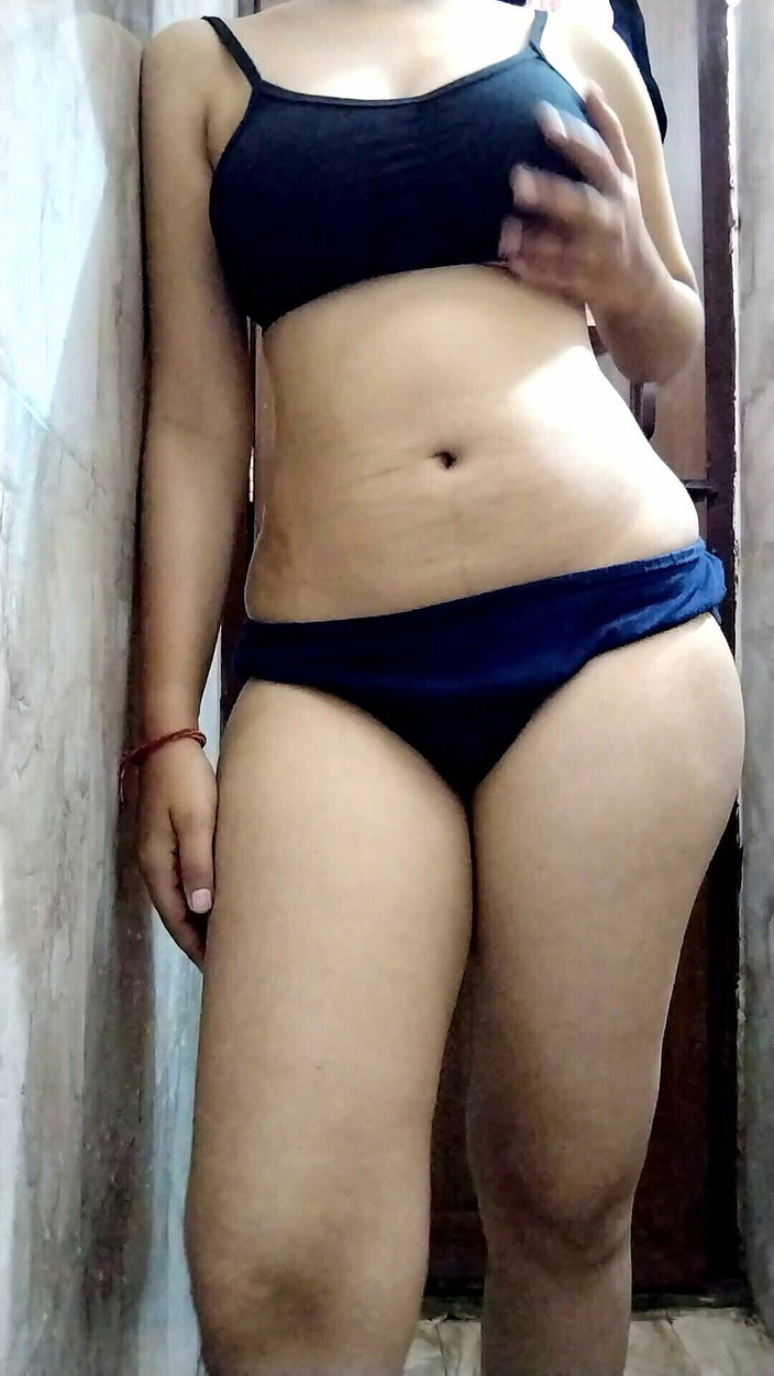 Riyathakur: Сделал видео горячей мастурбации сестры друга