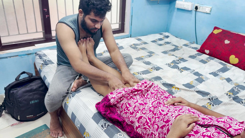 Vaishnavysharunraj: Step Stepbrother Seduce Step Stepsister for Feet Massage and Feet...