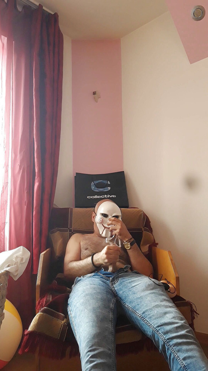 SingerMask: Juckande på fitta leksak och våta trosor