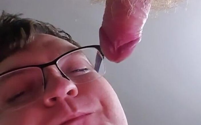 brummieboi89: Video - hijastro chupando polla de papás