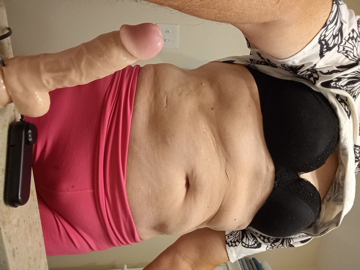 Jamie Engle: 杰米的 precum 肛交玩