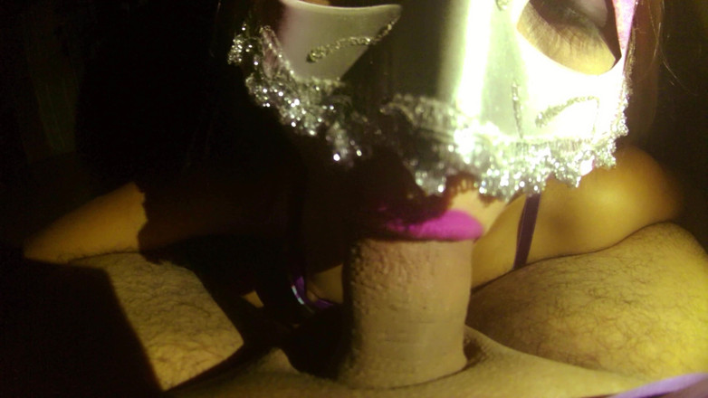 Susyzuperpete: I Give My Friend a Blowjob and Leave His Penis...