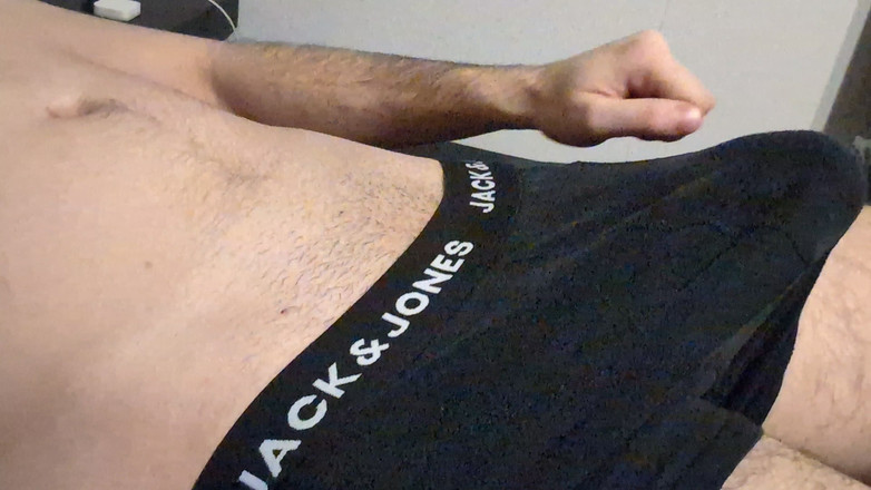 Creativezs: Masturbuje mých 19 cm - 7,5 nesestříhaný penis