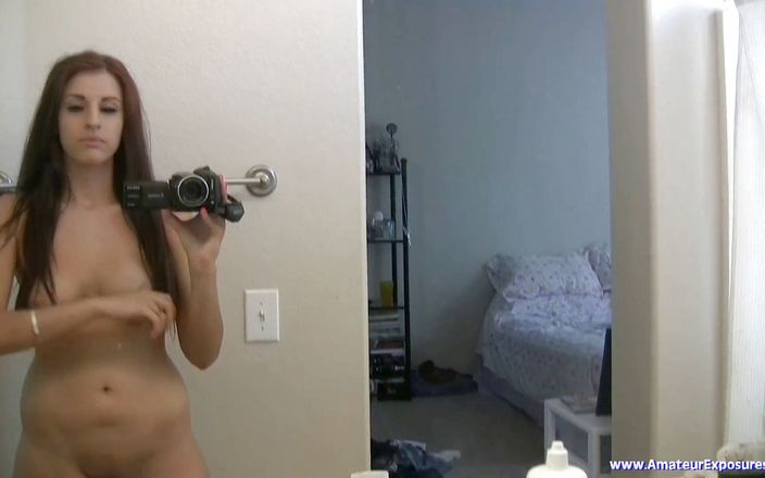 Spungy Gunk Films: Aleigh Heatsin - hot nude self filmed ass shaking video! Great...
