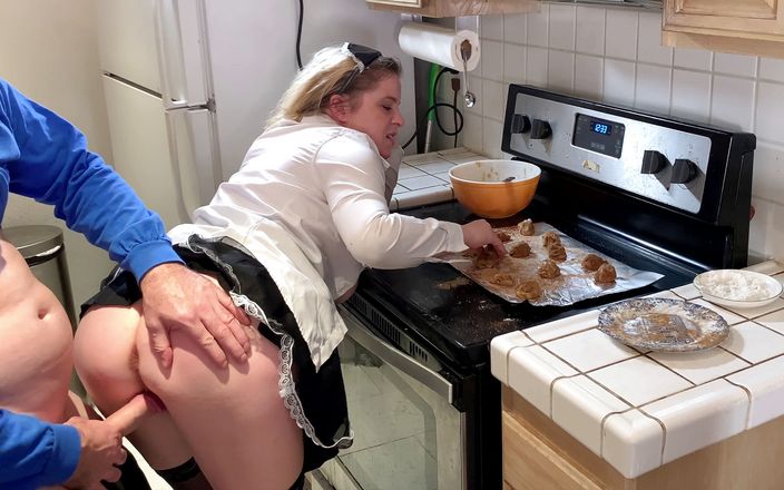Erin Electra: The maid takes the hard cock in the kitchen