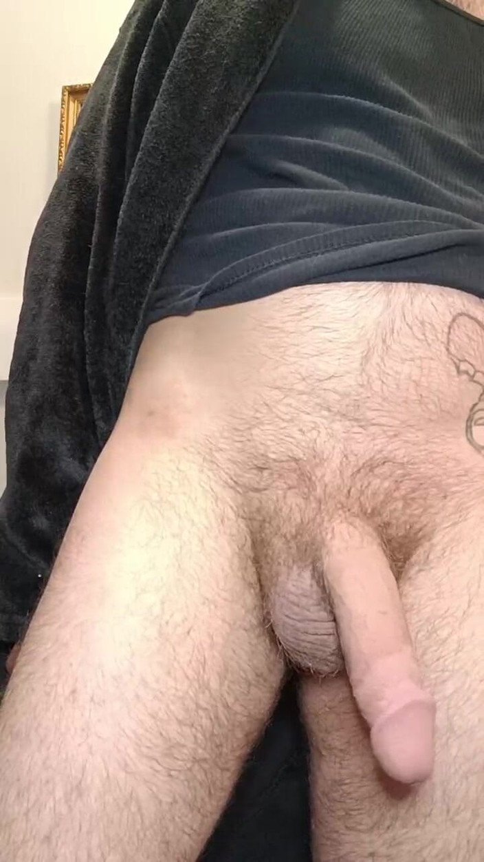 Dominic334: Evaluează pula tatălui