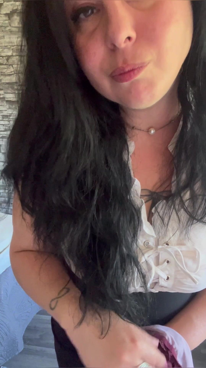 Maitresse Clara: Sniffa på mina stringtrosor