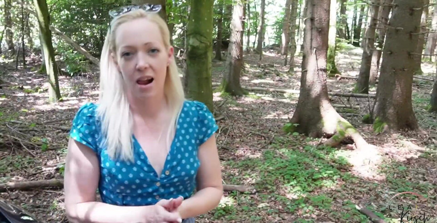 Lea Kirsch: Roadside Creampie Challenge: Free Ride Full Load in My Pussy!
