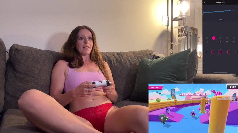 Nadia Foxx: Hraní padajících chlapů s mým svěžím dovnitř a snažím se...