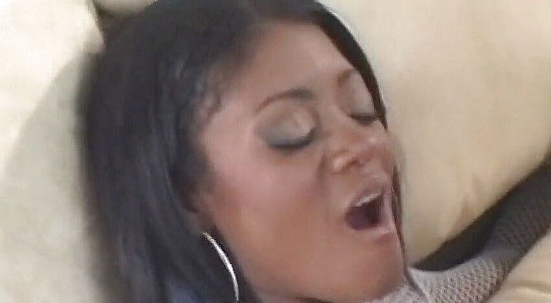 Black Jass: sexy mädchen und ihre mitbewohnerin