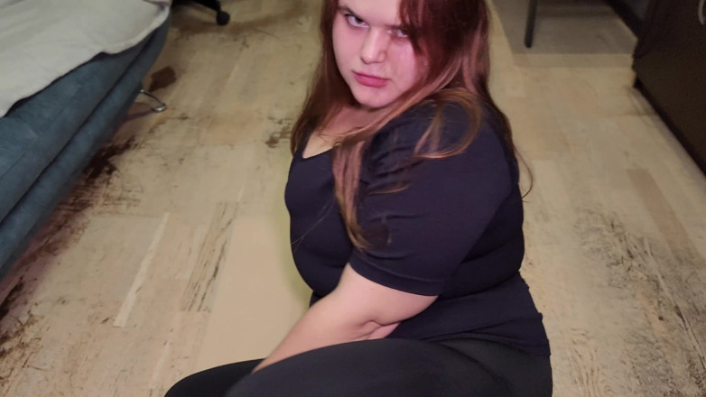 Peach Desert: Fucked a Redhead MILF's Mouth Hard in Her Sports Leggings...