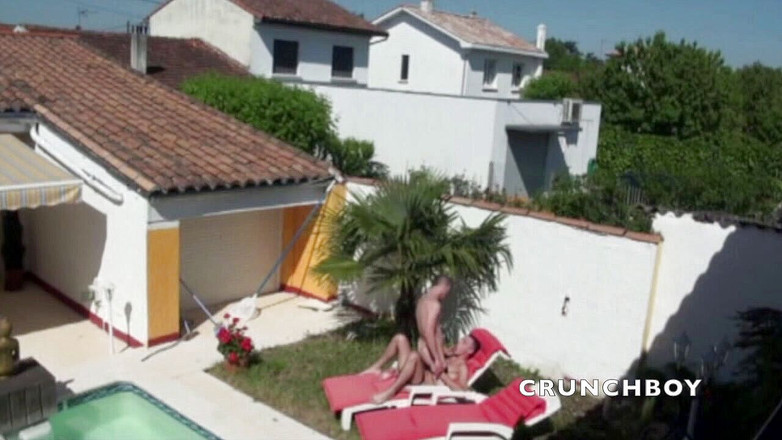 EXHIB BOYS: Cặp song sinh gợi cảm làm tình trong exhib