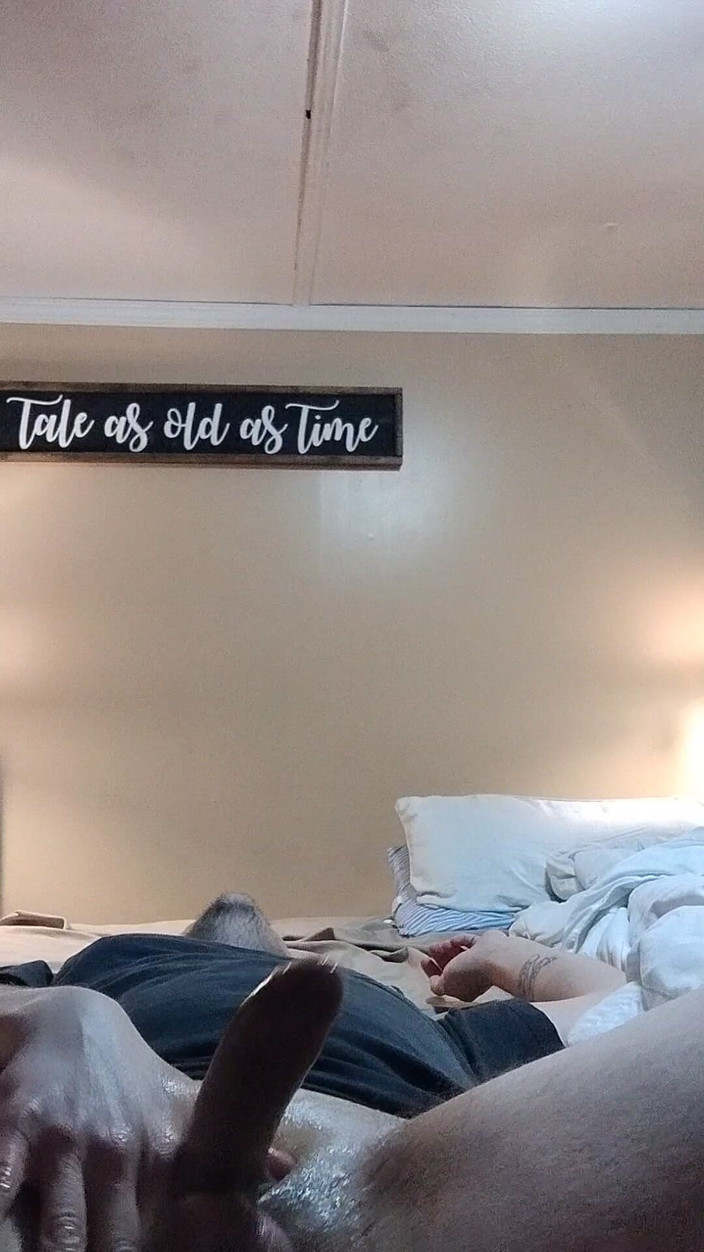 Mofarmer92: 발정난 새아빠가 스스로 쓰다듬어