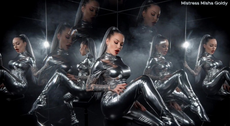 Goddess Misha Goldy: 토탈 다크니스 군 세션
