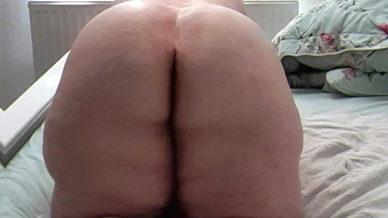 Zina Gabon: Married Older Mature Women Likes Young Black Guy Bareback Sex.