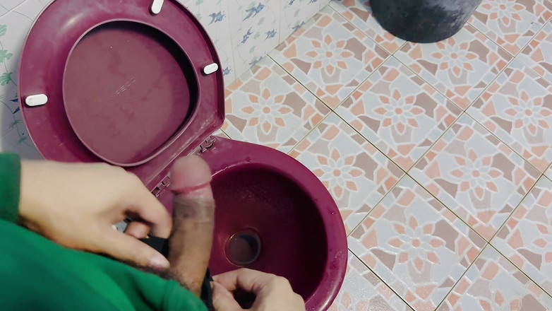 SinglePlayerBKK: Masturbare în toaletă la Street Food Shop