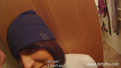 Fucking Glasses: Desportiva garota quer pau