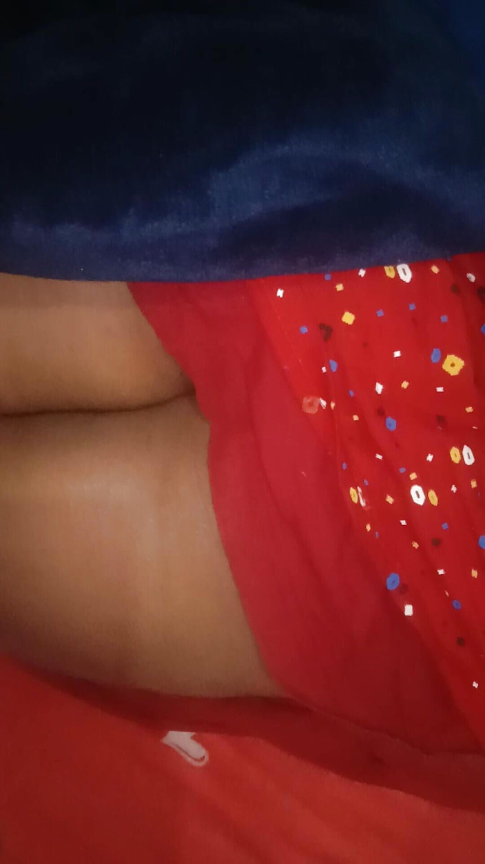 Pakhi0705: 和老继妹的秘密性爱并进入阴户