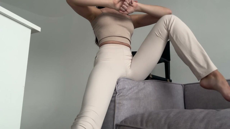 Skinny_lady69: Гігантські жінки, гімнастичні ноги