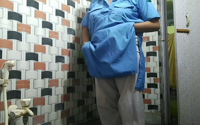 Fulki: Kiedy uczeń przyszedł do łazienki, nauczyciel zaczął strzelać do ak od...