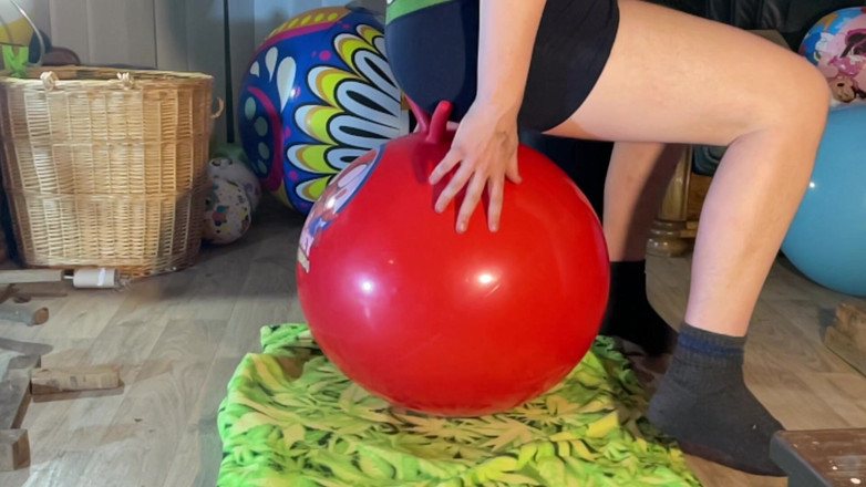 BeachBallsDuo: Odbijając się na Red Hopperball - Non Pop 