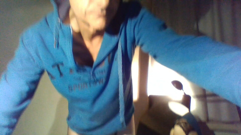 GayNeuligTabulos: パンティーとサスペンダーを着た私