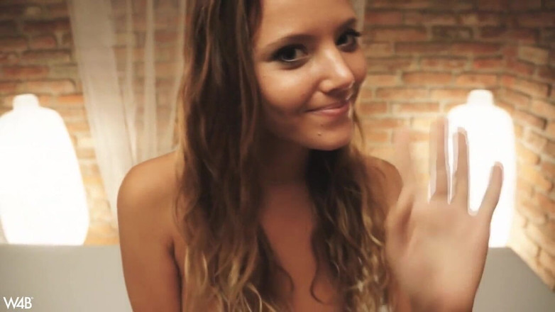 Watch4beauty: С улыбкой