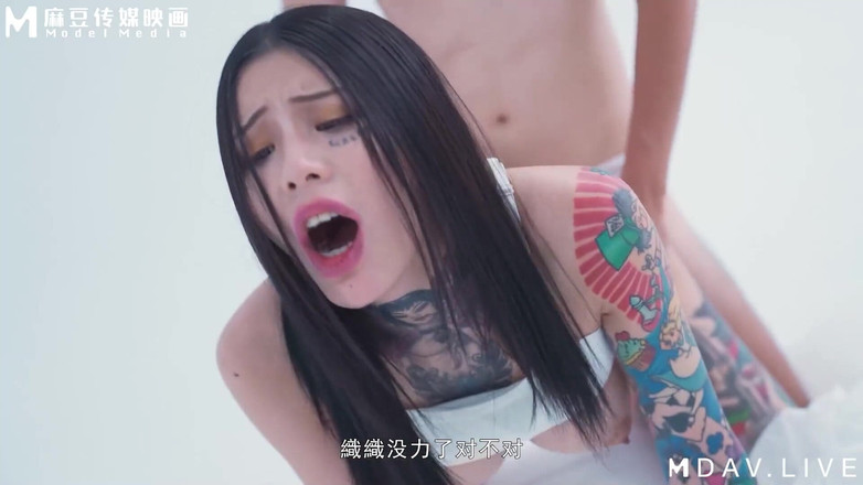 ModelMedia Asia: MD-0150-3 Nemorální svátek během epidemie/EP3