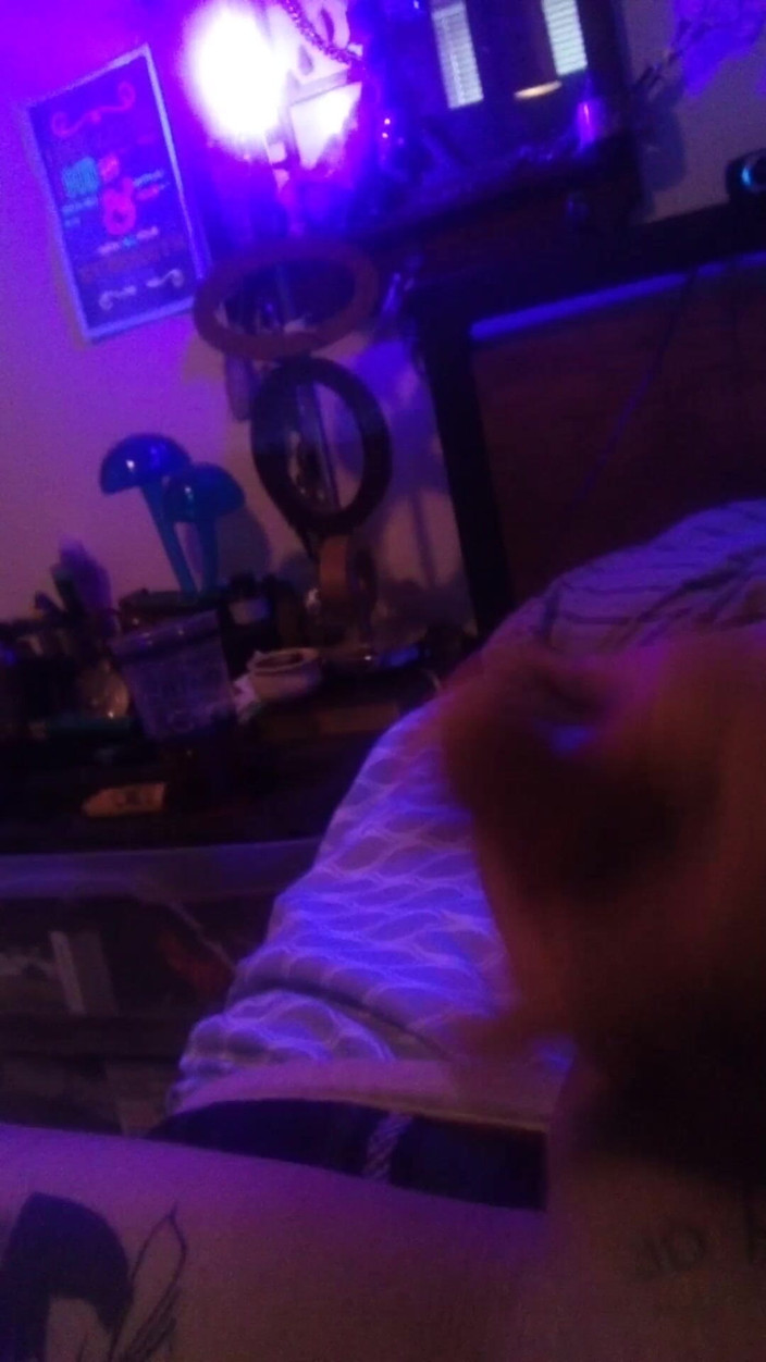 joey8889: Ajută-mă să ejaculez