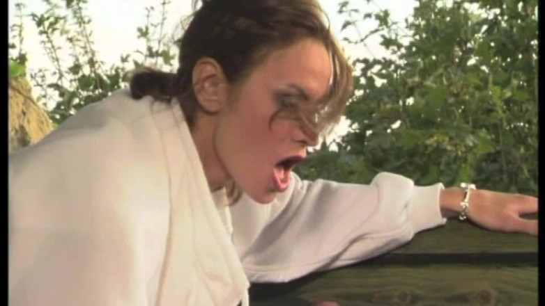 Inhonorof porn: 후장 따먹히는 거유 란제리와 자지