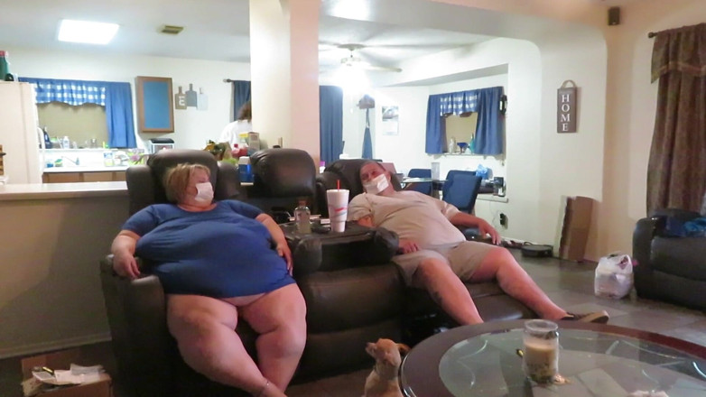 BBW nurse Vicki adventures with friends: Bbw-verpleegster Vicki neemt paren vitale functies