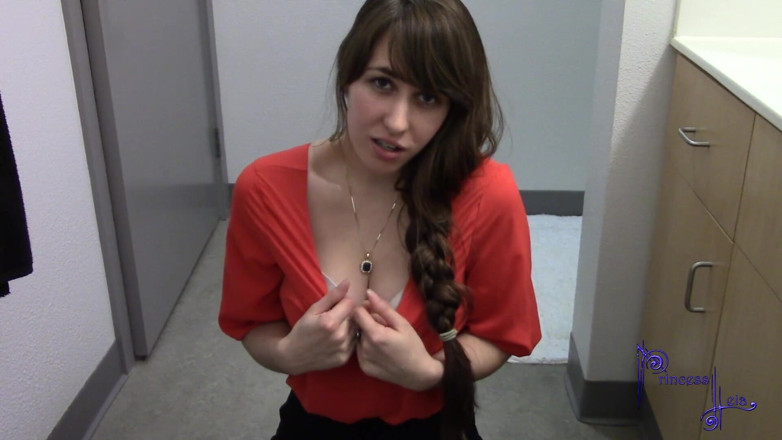 Princess Leia: Virgin Stepdaughter Fertilized