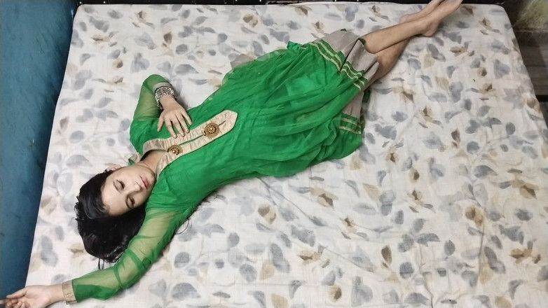 Your Preeti: Natürliche titten, schöne indische hausfrau ist mit erotischem hardcore-sex beschäftigt