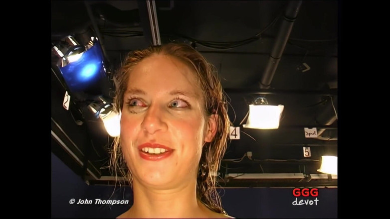 Piss Lover: Ggg - Devot Sperma Pisse děvka saje ptáky Wild