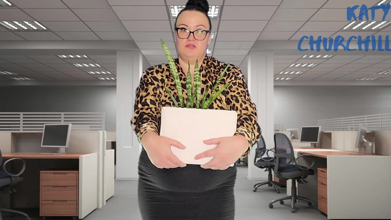 Katy Churchill: 秘書は仕事を取り戻すために上司をしゃぶってファックする