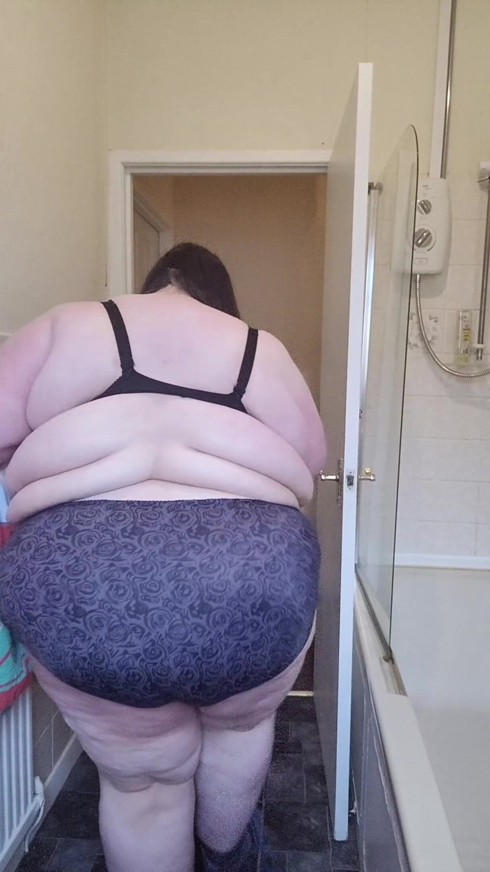 SSBBWLadyBrads: 2022년 11월 무게