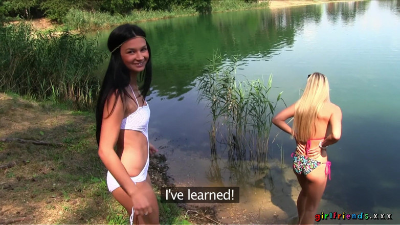 Girlfriends XXX: Girlfriends xxx - Keira extiende el coño recortado de Kayla para...