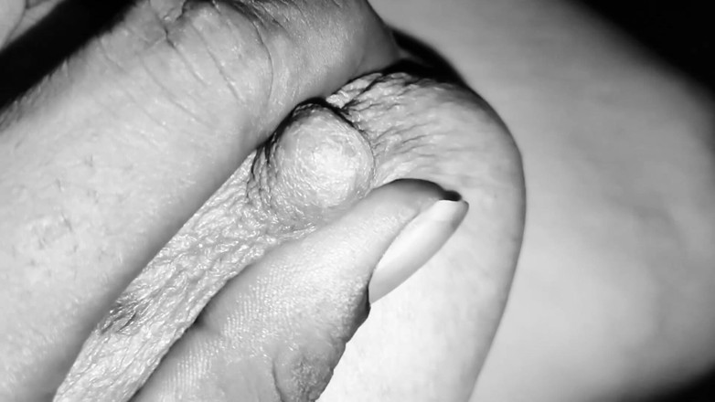 Ritu Bhabhi: تجميع قذف على صدر البهابي ومص الزب بين الثديين