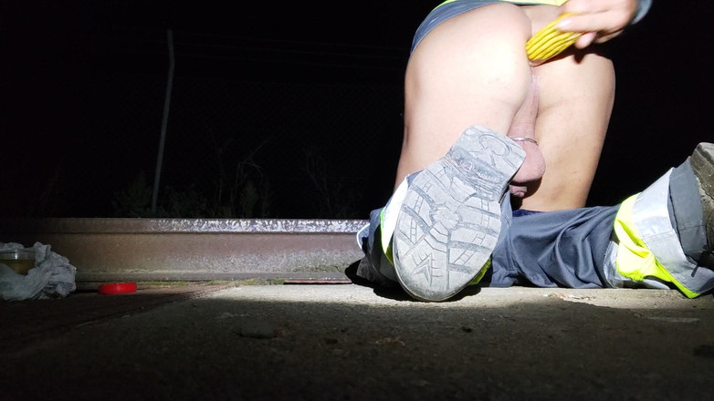 Morbosete000: Al lavoro anale con pannocchia