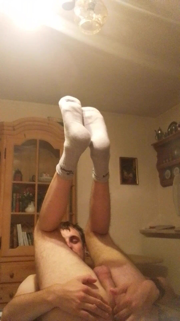 Lukboy92: Jonge man wil pik zuigen en mijn kontgaatje hard neuken