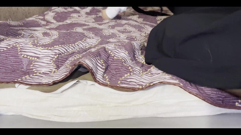 Lux Eva: Video slutty xxx MILF Syria dalam pantyhose menjolok pepek bocor