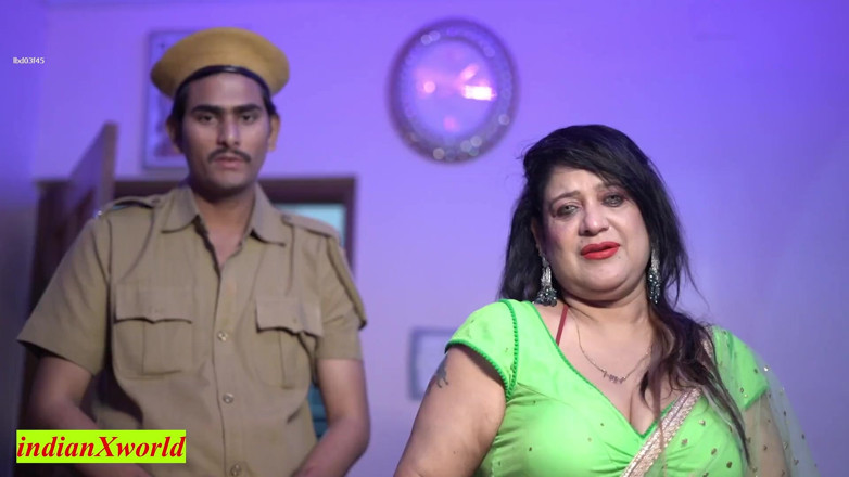 Indian Xshot: Gorgeous Girl Sudden Sex with Hotel Guard! Amazing Hot Sex