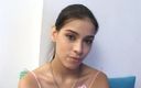 Argentina Latina Amateurs: Adolescenta drăguță amatoare Sol s-a ales cu pizda distrusă în audiție...