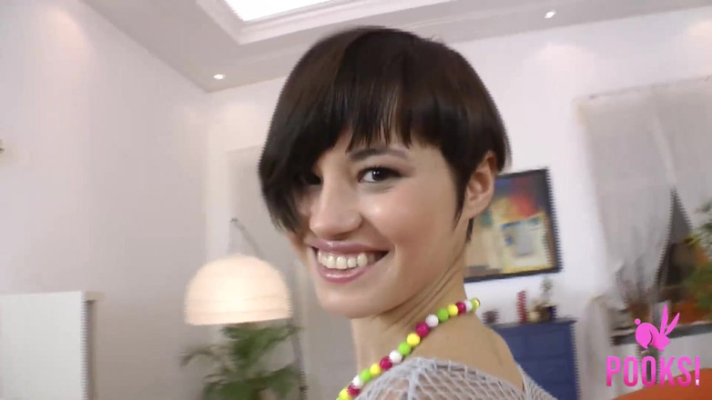 Pooksi: Full Video! Hot short haired brunette Michelle B gets super...