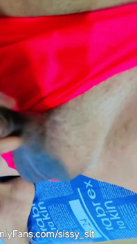 Little Clitty Rubing and Pissing